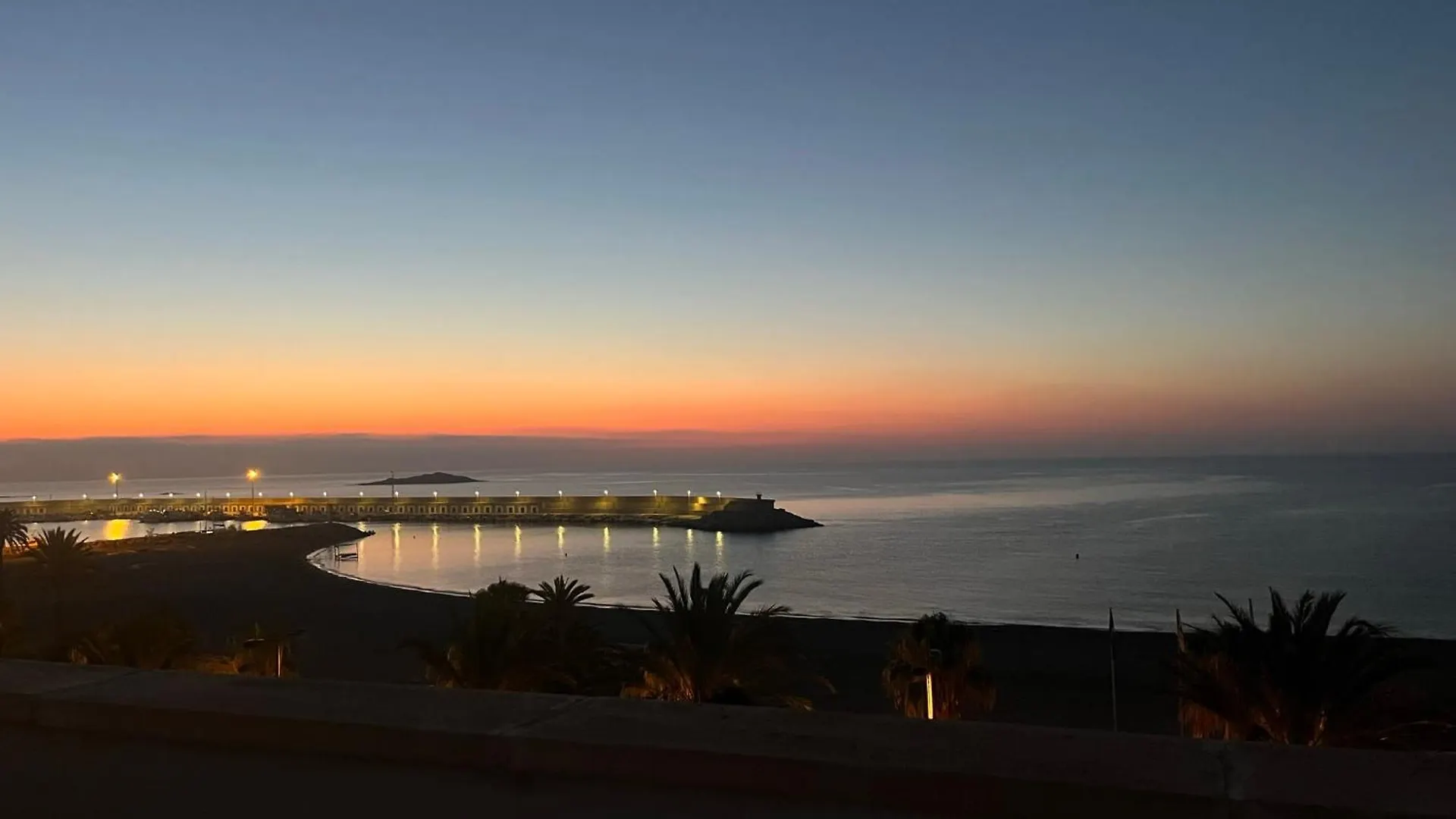 Apartamento Primera Linea De Playa Apartment Carboneras Spain